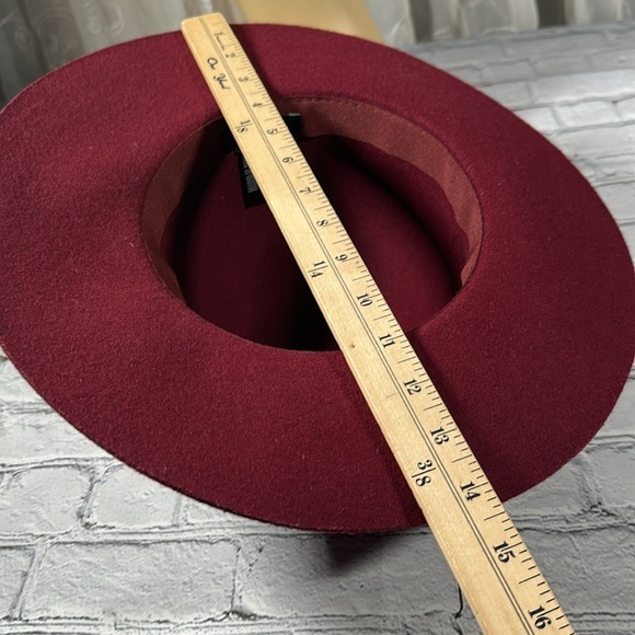 Bebe Burgundy Wine Wool Felt Wide Brim Fedora Hat Women's One Size - Picture 9 of 14